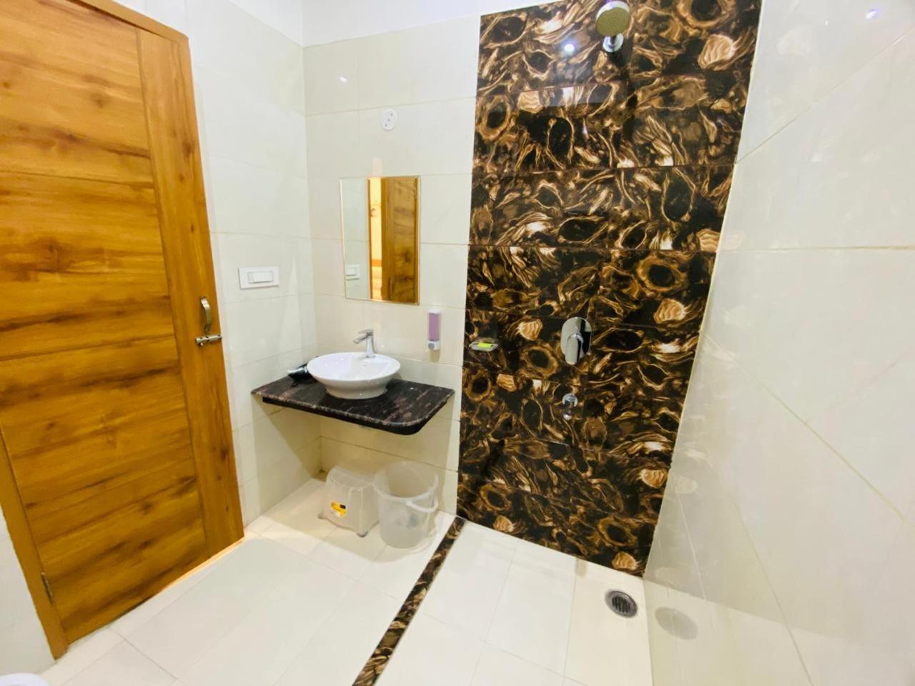 Ry Luxuries Amritsar