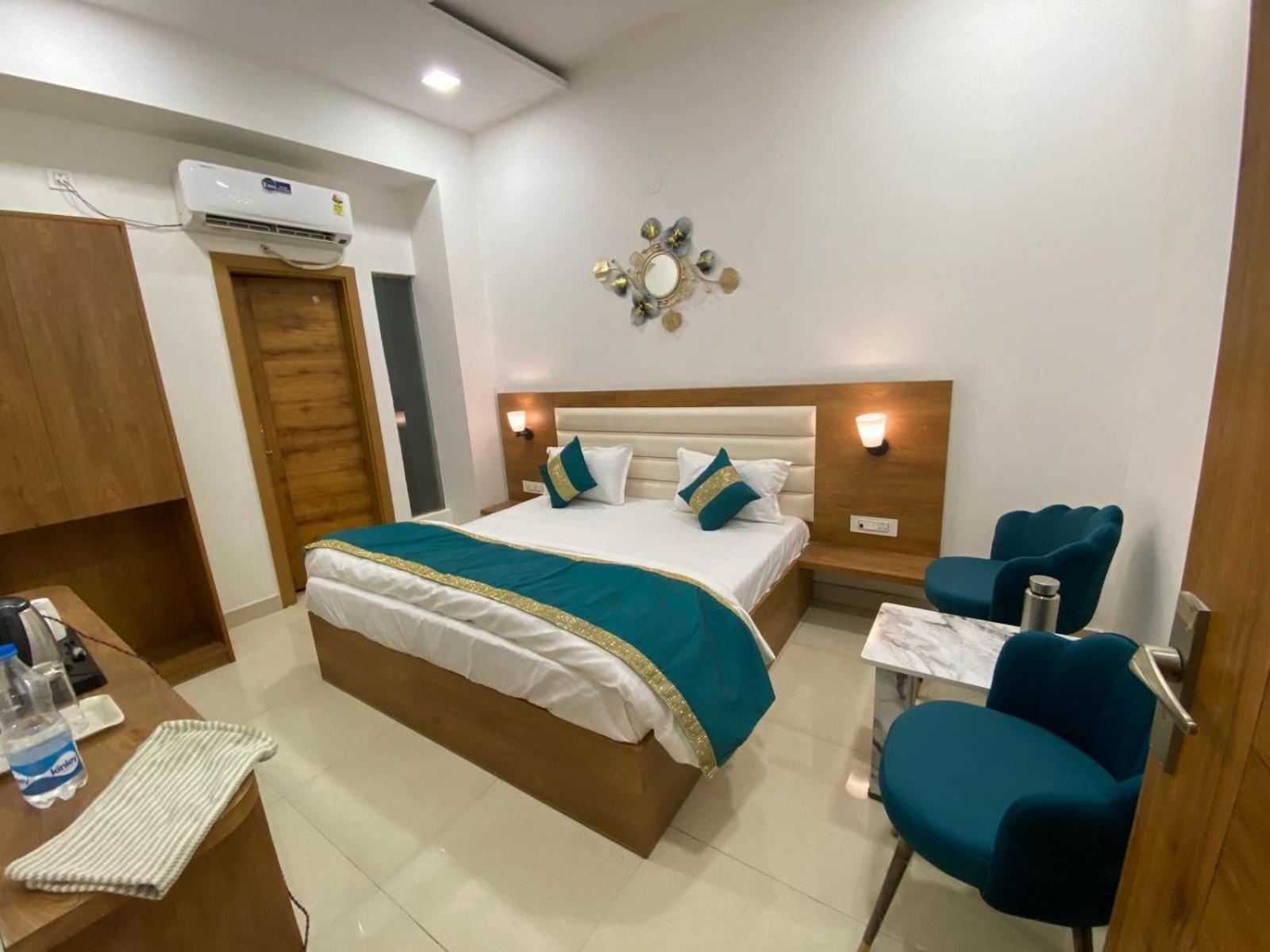 Hotel Ry Luxuries